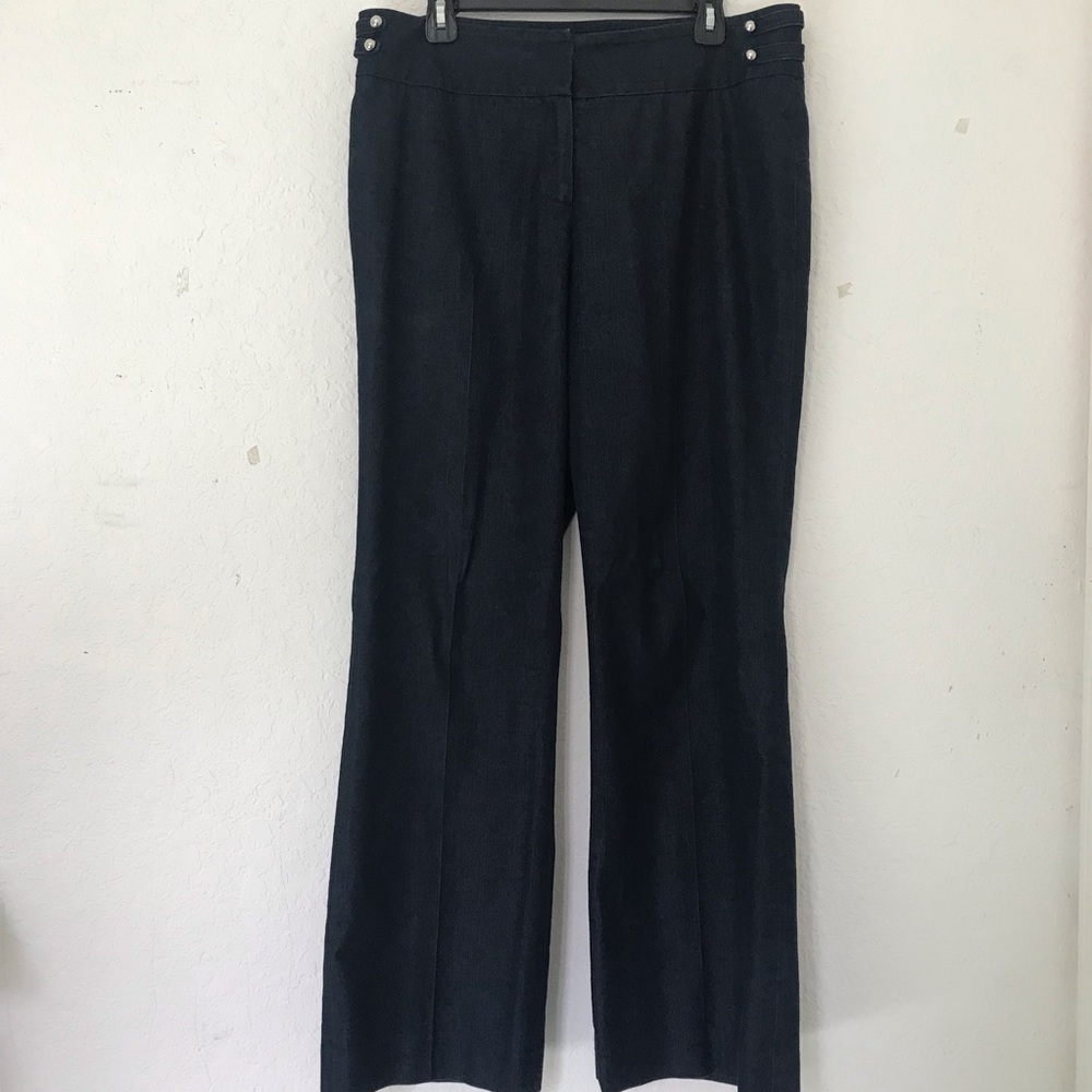 Comfy Wide-Leg Jeans